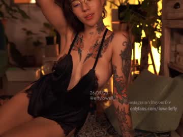 webcam girl effylowell_ live cam image #7185275
