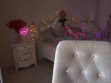 webcam girl pussy__money__weed live cam image #2094850