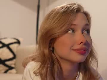 webcam girl april_blush live cam image #12421000