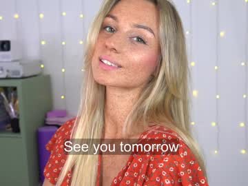webcam girl artease live cam image #9596131