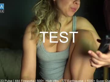 webcam girl o92010400300 live cam image #11579385
