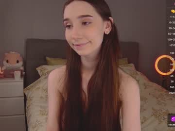 webcam girl lezyliza live cam image #8990214