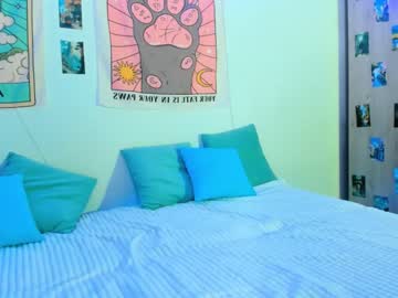 webcam girl vivian_qwerty live cam image #9184622