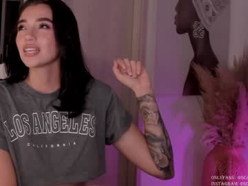 webcam girl scarlett__baker live cam image #9842200