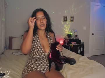 webcam girl audrey_ live cam image #6983273