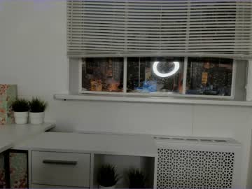 webcam girl megan_rou live cam image #333000