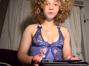 webcam girl universethadon live cam image #9637973