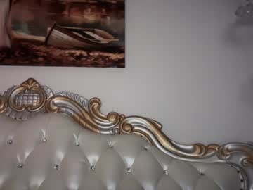 webcam girl kiradivine live cam image #12921688