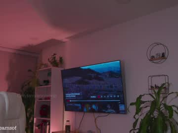 webcam girl annie_dreams live cam image #12029631