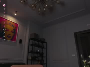 webcam girl kriss0leoo live cam image #10988833