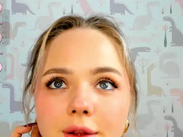 webcam girl molly__meow live cam image #8905776