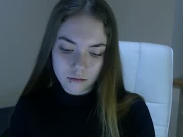 webcam girl zoey_deuttch live cam image #4982891