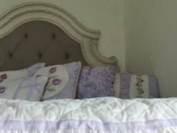 webcam girl littlegreekflower live cam image #8954468