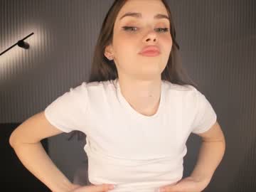 webcam girl scarletmore live cam image #9477568