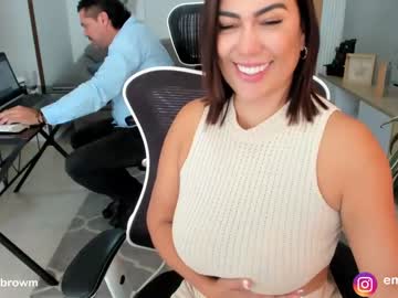 webcam couple emillybrowm live cam image #7112786