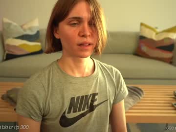 webcam man haydenalexei live cam image #329000