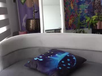 webcam girl beyllove_d live cam image #9056750