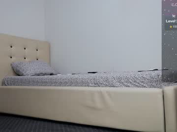 webcam girl carmela_fox live cam image #8013610
