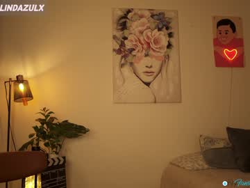 webcam girl lindabluee live cam image #6205883