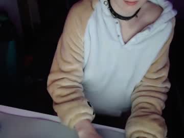 webcam girl luxxbunnyrabbit live cam image #3970200