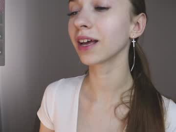 webcam girl alisaa_01 live cam image #10274122
