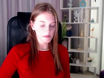 webcam girl lilliasweety live cam image #2362250