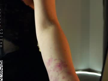 webcam girl a_whole_eternity live cam image #9132862