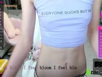 webcam girl luna_liu520 live cam image #1599715