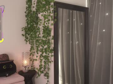 webcam girl mysticxkitty live cam image #12419537