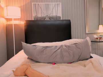 webcam girl lucynuty live cam image #2879769