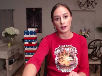 webcam girl holihurricane live cam image #8695463