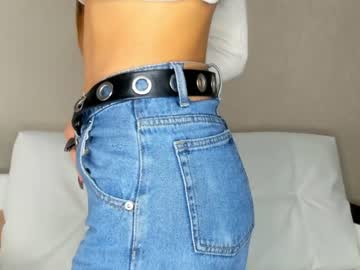 webcam girl elizabethabigail live cam image #4019907