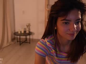 webcam girl ellelure_ live cam image #12011144