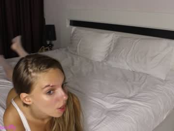 webcam girl sweetysweet1 live cam image #7495052