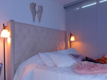 webcam girl swt_molly live cam image #7860230