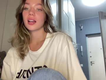 webcam girl angel_from_sky live cam image #7427840