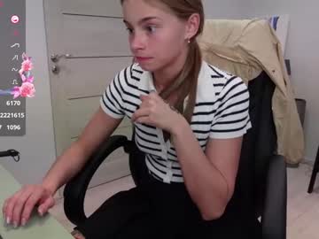 webcam girl abby_laker live cam image #10525520
