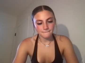 webcam girl daisyparkerxo live cam image #7683922