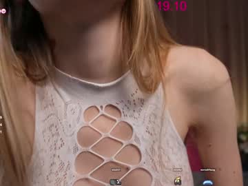 webcam girl lissa_meooow live cam image #10808934