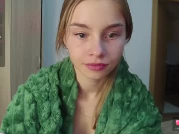 webcam girl roxxxie_reid live cam image #12072998