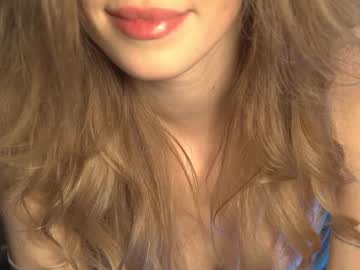 webcam girl lolly_8ella live cam image #1965121