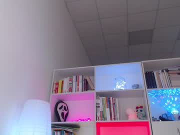 webcam girl motorboat_me live cam image #5164630