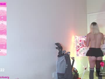 webcam girl petitebrat live cam image #5340551