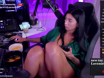 webcam girl evelyne92 live cam image #7468519