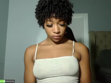 webcam girl gyalxoxo live cam image #4378067