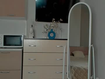 webcam girl mariemelons live cam image #8024482