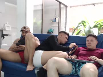 webcam man heteros_men live cam image #1609104