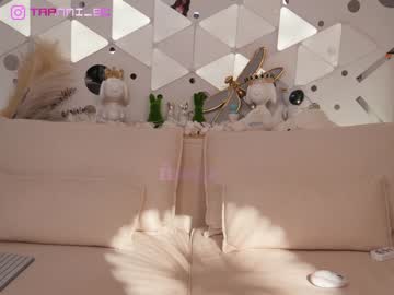 webcam girl taanni_bc live cam image #9284695