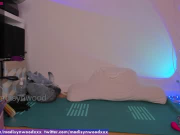 webcam girl madisynwood live cam image #2322615