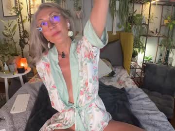 webcam girl sunniedayz live cam image #13018565